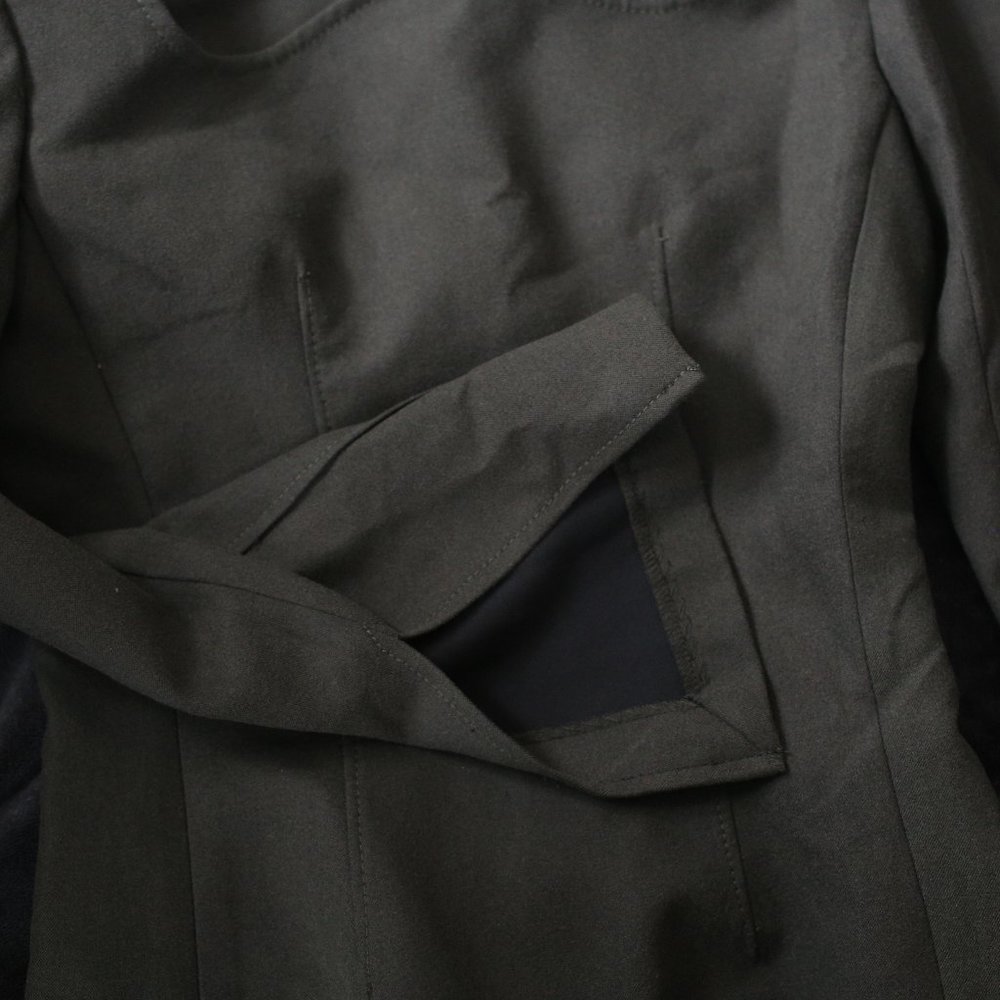 NWT TOPSTITCHED KHAKI SLIT TOP. - Picture 7 of 10